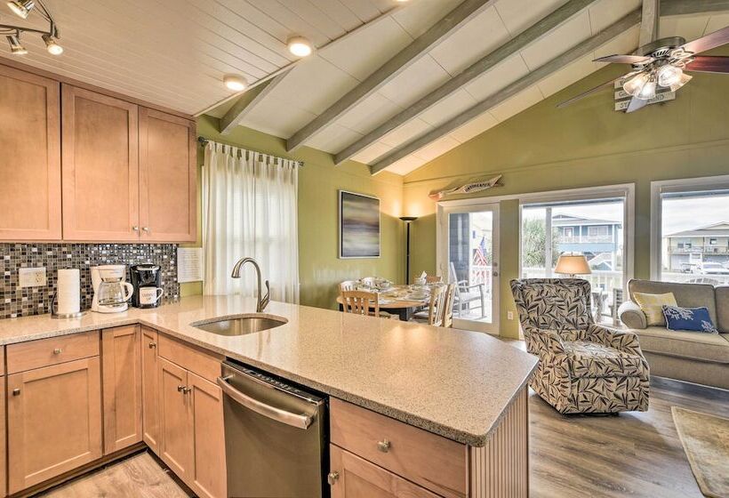 Holden Beach Family Abode   Steps To Ocean!