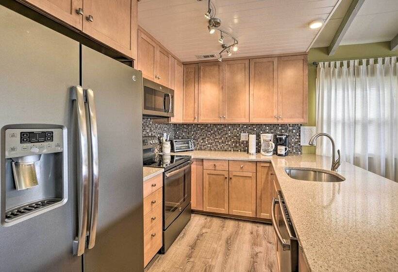 Holden Beach Family Abode   Steps To Ocean!