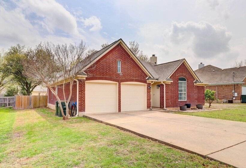 Airy Georgetown Home W/ Fire Pit!