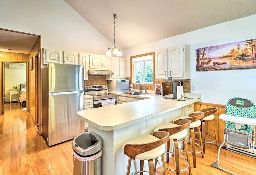 Albrightsville Cottage, Walk To Wolf Run Lake!