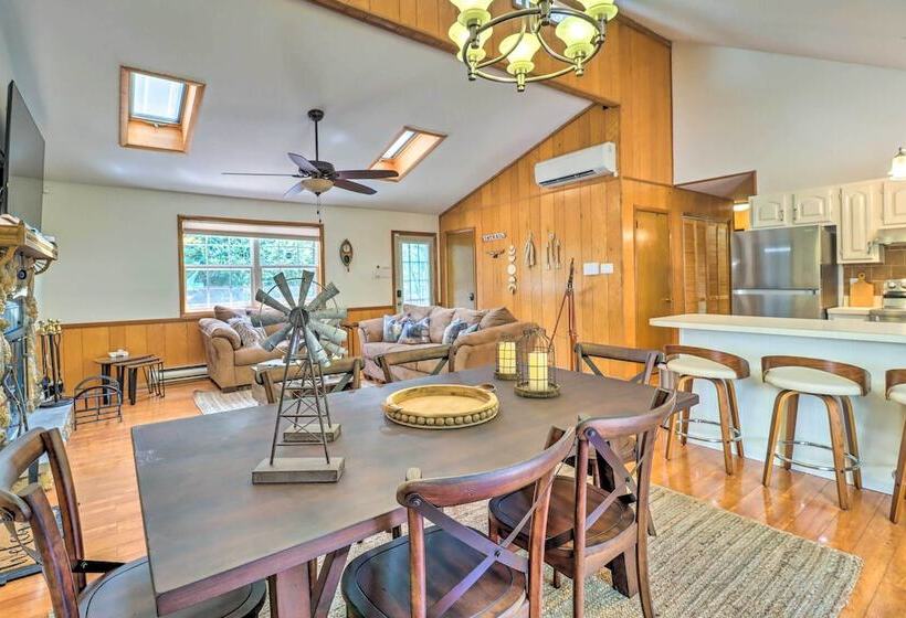 Albrightsville Cottage, Walk To Wolf Run Lake!