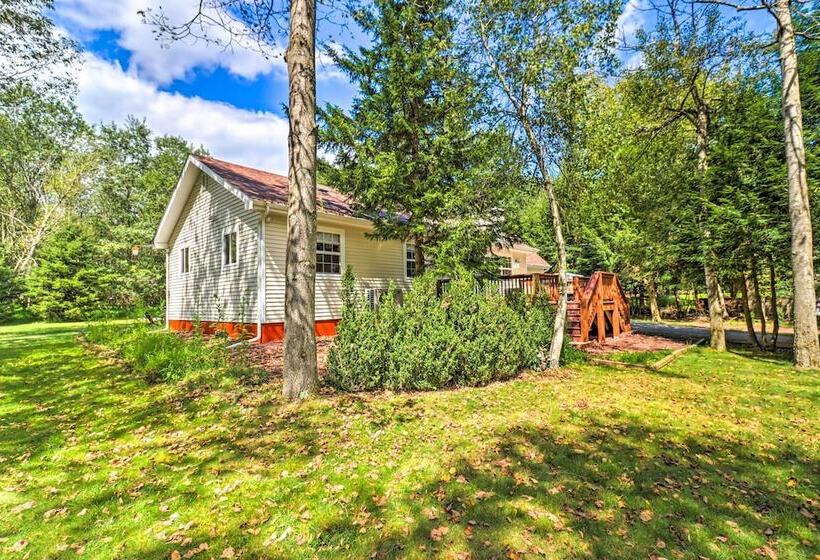 Albrightsville Cottage, Walk To Wolf Run Lake!