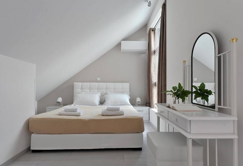 Alekos Luxury Suites Free 24h Transportation From   To Airport