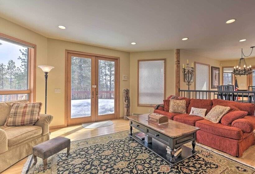 Spacious Angel Fire Cabin < 4 Miles To Resort!