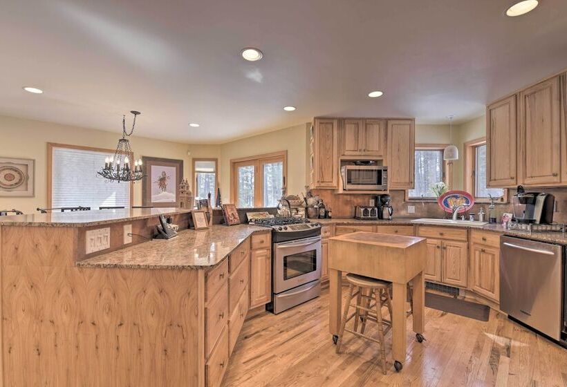 Spacious Angel Fire Cabin < 4 Miles To Resort!