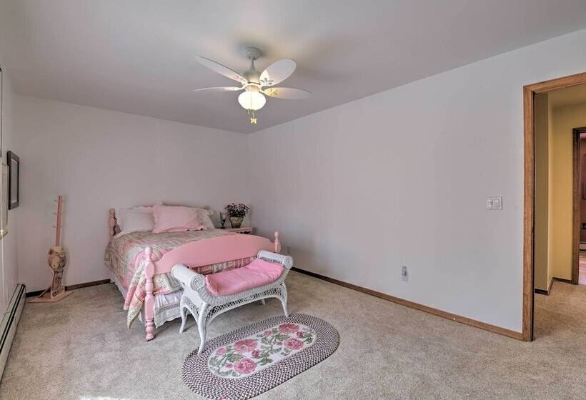 Spacious Angel Fire Cabin < 4 Miles To Resort!