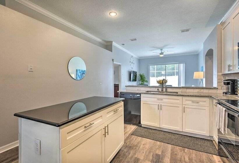 Apopka Single Story Home W/ Private Lanai + Pool!