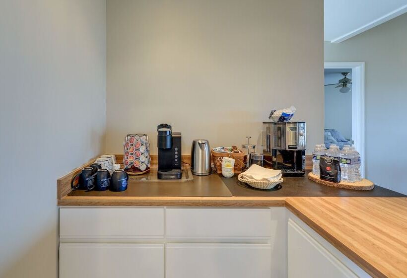 Atlantic Beach Home By Fort Macon State Park