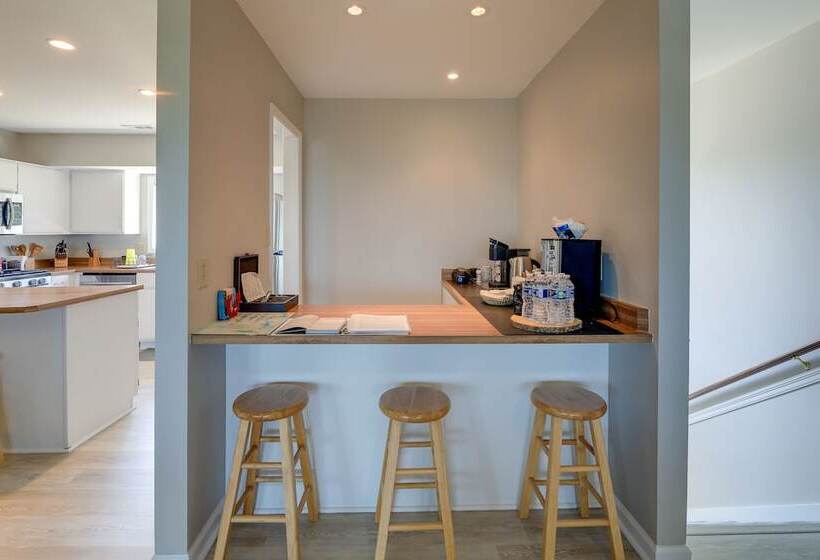 Atlantic Beach Home By Fort Macon State Park