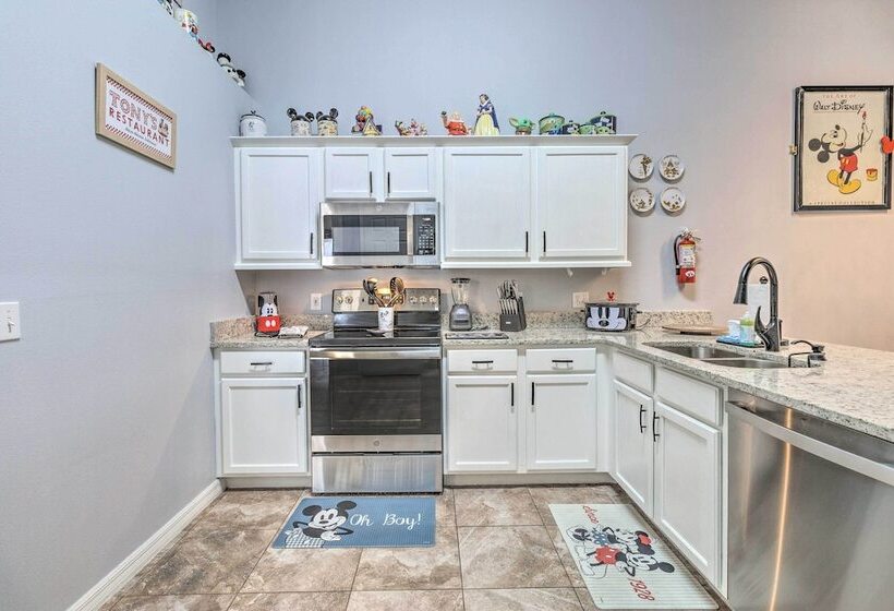 Games, Pool, Golf Course View: Haines City Home