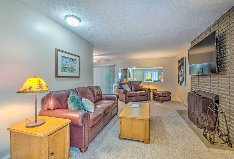 Barren River Lake Home W/ Boat Dock + Grill!