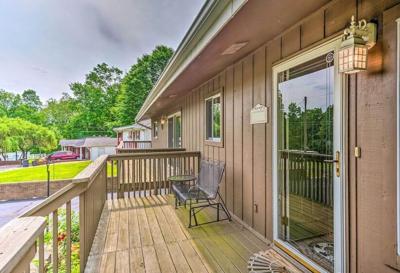 Barren River Lake Home W/ Boat Dock + Grill!
