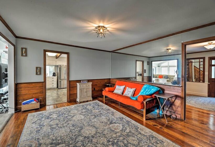 Bayfront Blounts Creek Home: Private Beach + Dock!