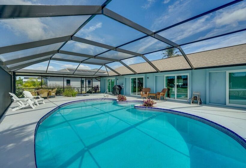 Swim, Fish & Boat: Beachy Home In Cape Coral!