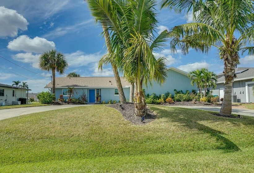 Swim, Fish & Boat: Beachy Home In Cape Coral!