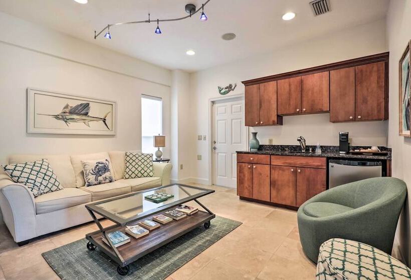 Coastal Retreat W/ Deck & Ponte Vedra Beach Access