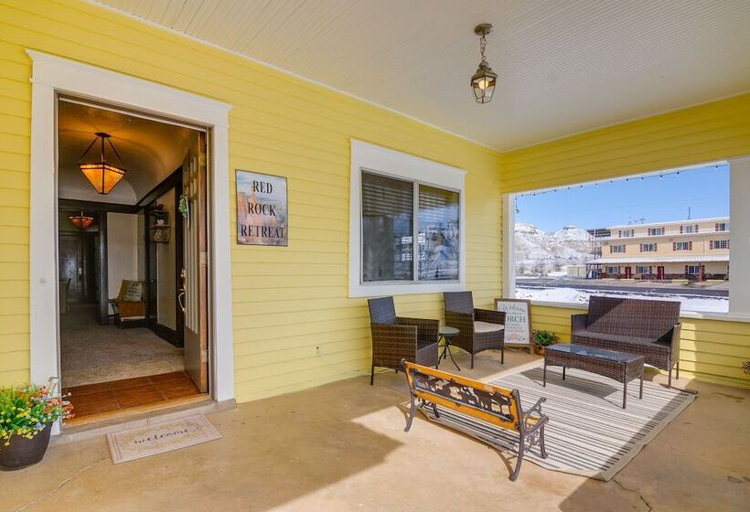 Beautiful Historic Home Near Bryce Canyon!