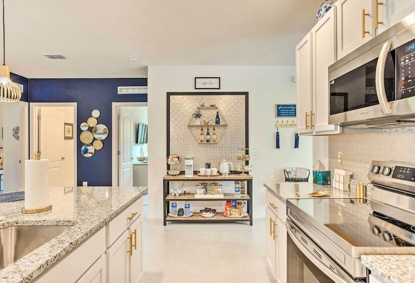 Beautiful Port St Lucie Home W/ Hot Tub!