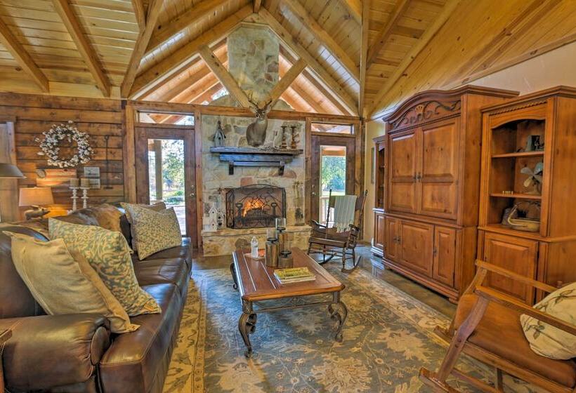 Beaver Creek Lodge    Huntington Home W/ Pond!