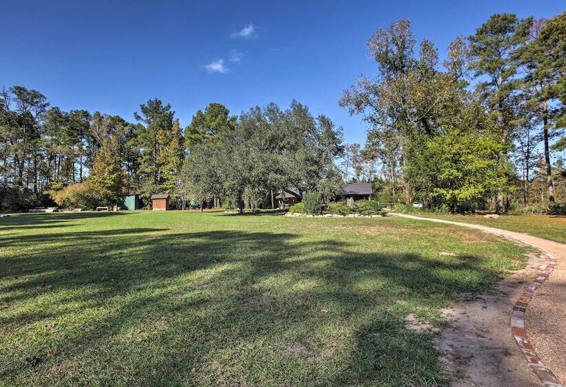 Beaver Creek Lodge    Huntington Home W/ Pond!