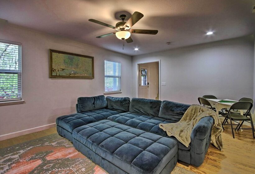 Beaver Lake Home ~ 8 Mi To Downtown Rogers!