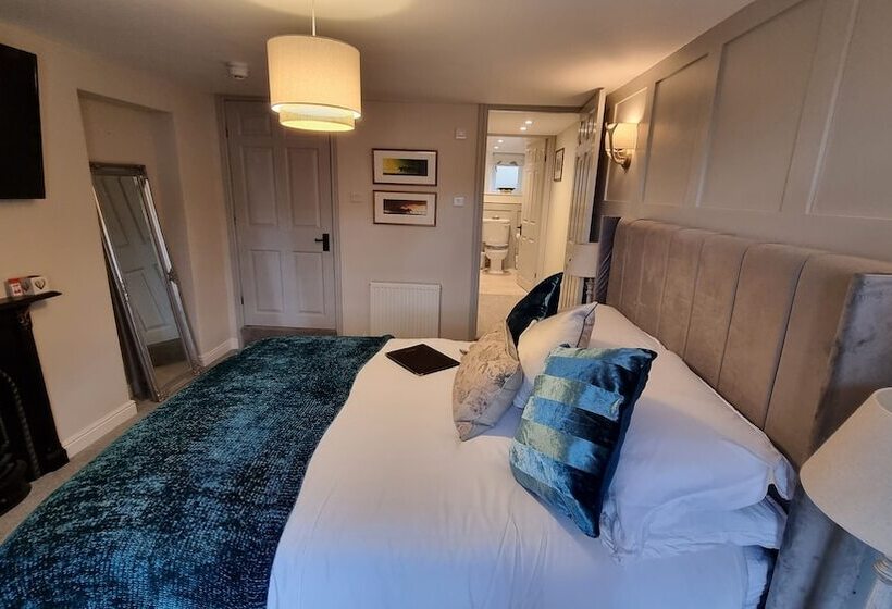 ベッドアンドブレックファースト Castle Keep Tea Room