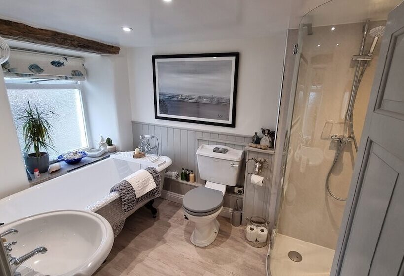 ベッドアンドブレックファースト Castle Keep Tea Room