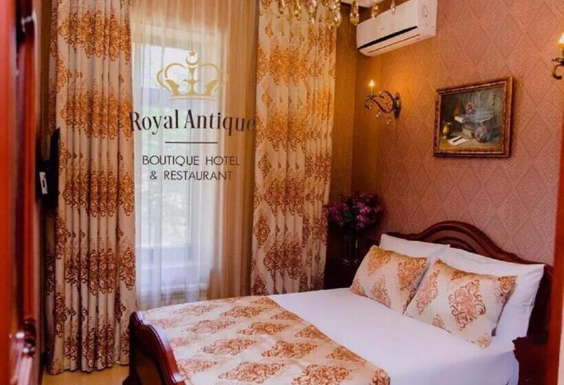 ベッドアンドブレックファースト Royal Antique Boutique