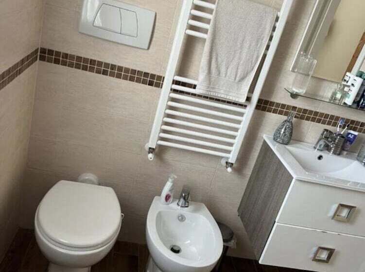 مبيت وإفطار Villa Ma Ya