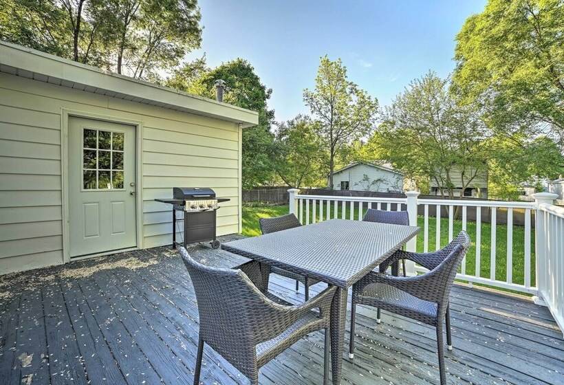 Bellaire Home W/ Yard ~ 4 Miles To Torch Lake