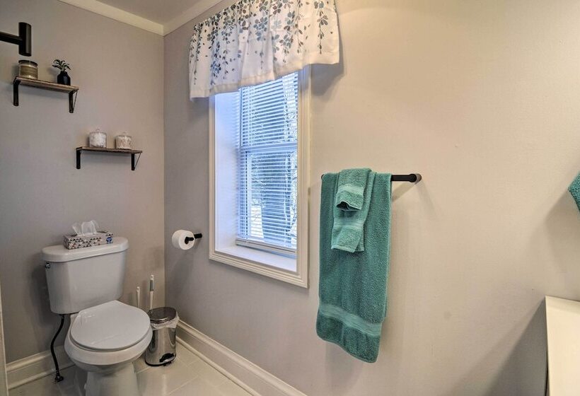 Bellaire Home W/ Yard ~ 4 Miles To Torch Lake