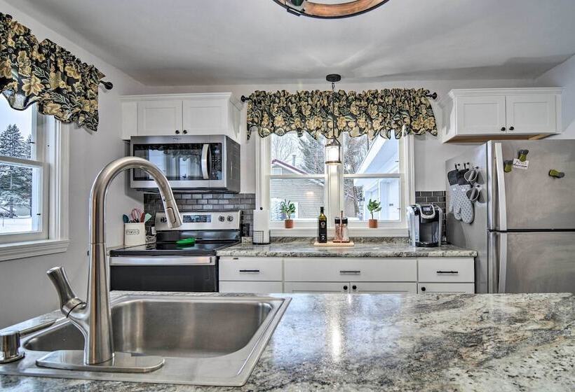 Bellaire Home W/ Yard ~ 4 Miles To Torch Lake