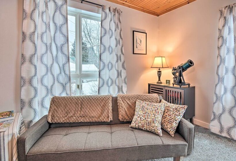 Bellaire Home W/ Yard ~ 4 Miles To Torch Lake