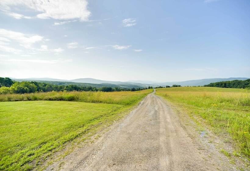 Breathtaking Mtn Views: Stylish Rustic Retreat!