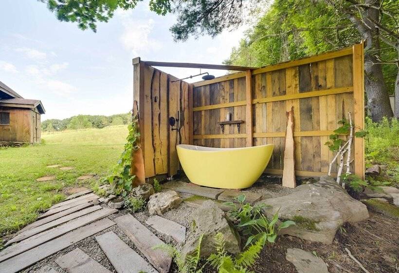 Breathtaking Mtn Views: Stylish Rustic Retreat!