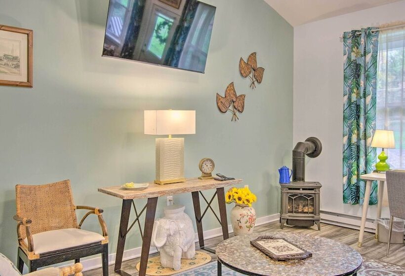 Blue Heron Brodheadsville Cottage: Hike & Ski!