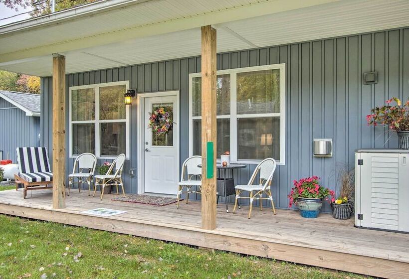 Blue Heron Brodheadsville Cottage: Hike & Ski!