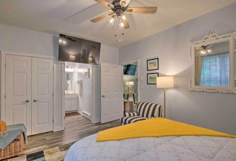 Blue Heron Brodheadsville Cottage: Hike & Ski!