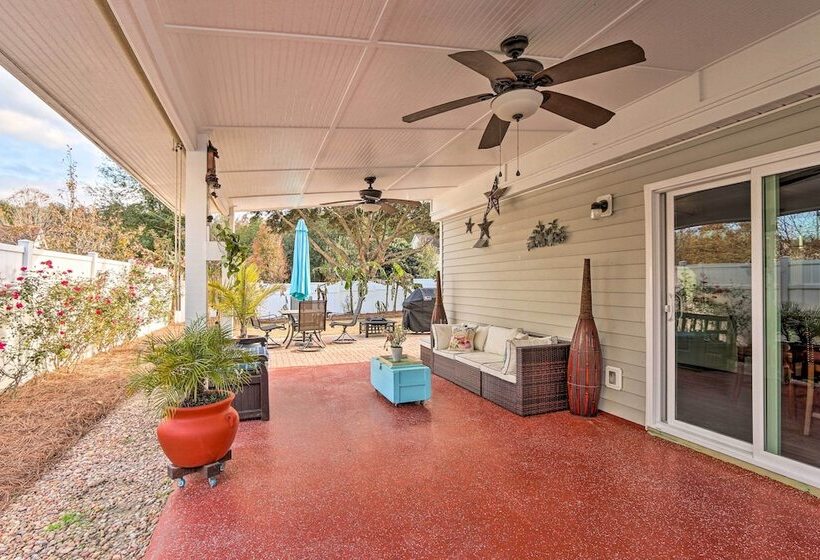 Bluffton Getaway W/ Fenced Yard: 7 Mi To Beach!