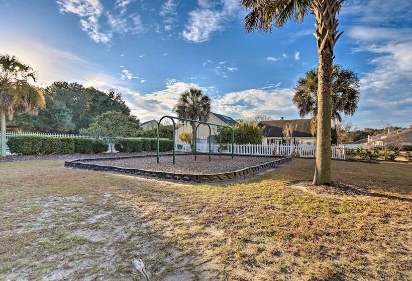 Bluffton Getaway W/ Fenced Yard: 7 Mi To Beach!
