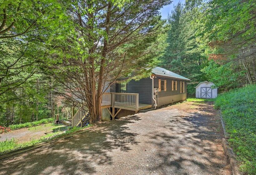 Boone Hideaway W/ Deck, Grill & Forest Views!