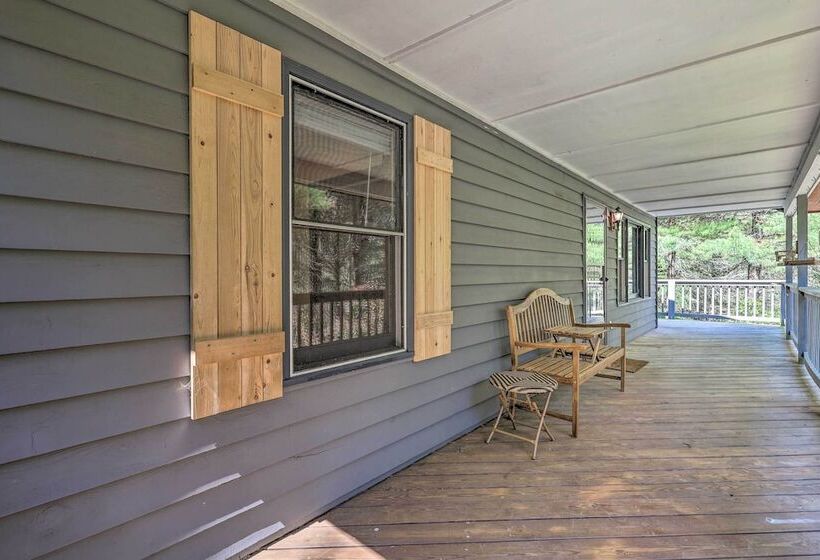 Boone Hideaway W/ Deck, Grill & Forest Views!