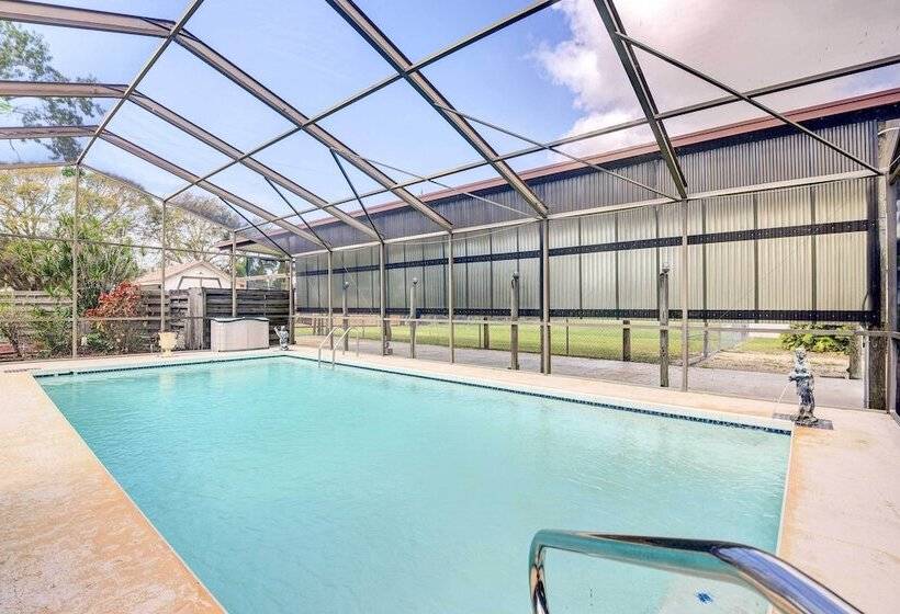Bradenton Cottage W/ Screened Pool: 12 Mi To Beach