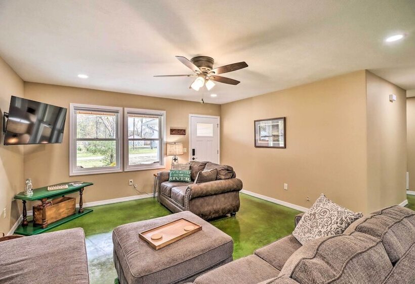 Brand New Cotter Home, Walk To Trout Fishing!