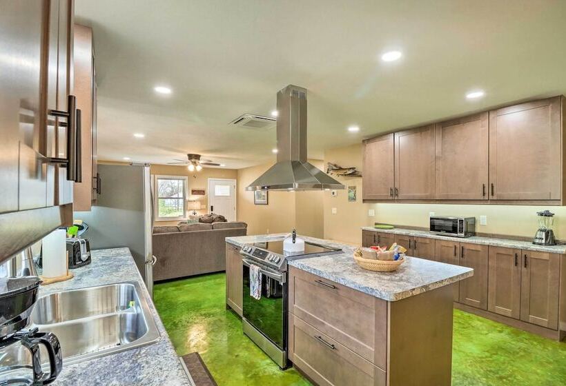 Brand New Cotter Home, Walk To Trout Fishing!