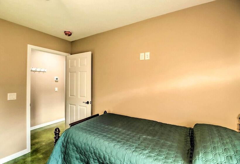 Brand New Cotter Home, Walk To Trout Fishing!