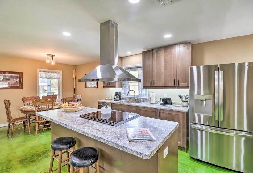 Brand New Cotter Home, Walk To Trout Fishing!