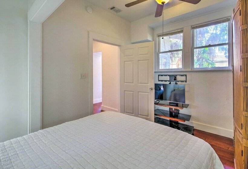 Bright & Airy Escape: 3 Mi To Melbourne Beach