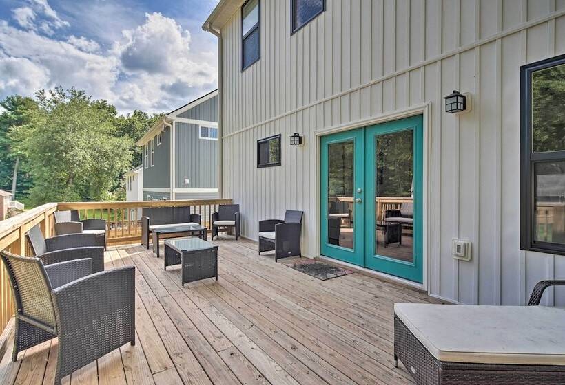 Bright & Inviting Home By Biltmore Village W/ Deck