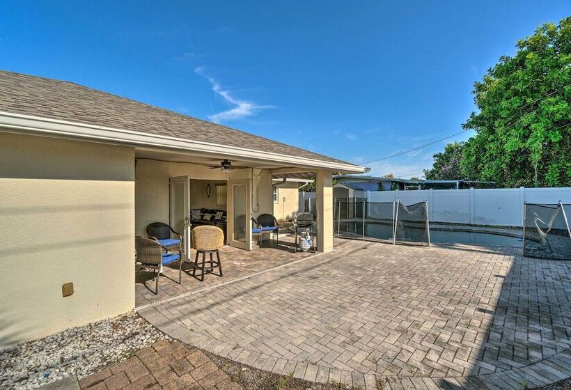Bright Bradenton Home W/ Games: 6 Mi To Beach